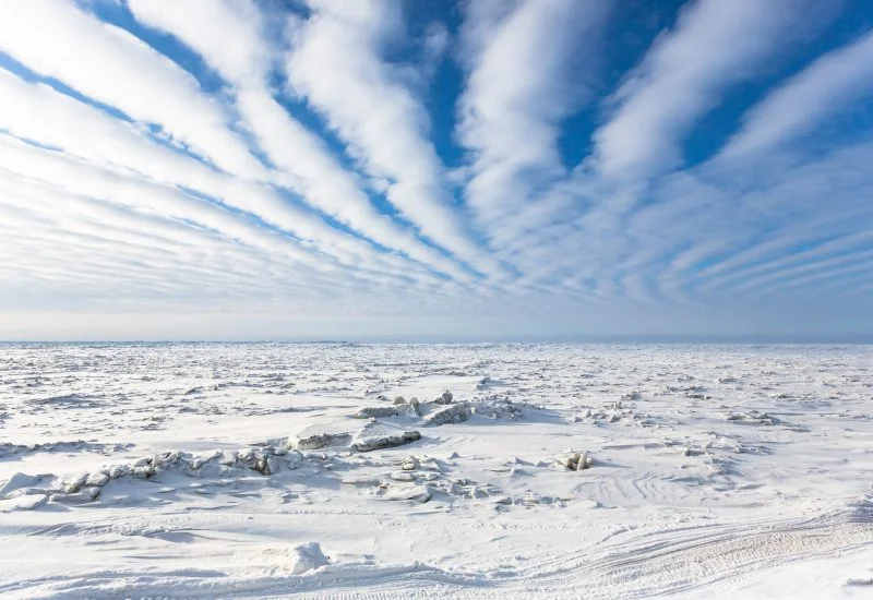 aerial-photo-frozen-sea-arctic-circle-near-barrow-alaska